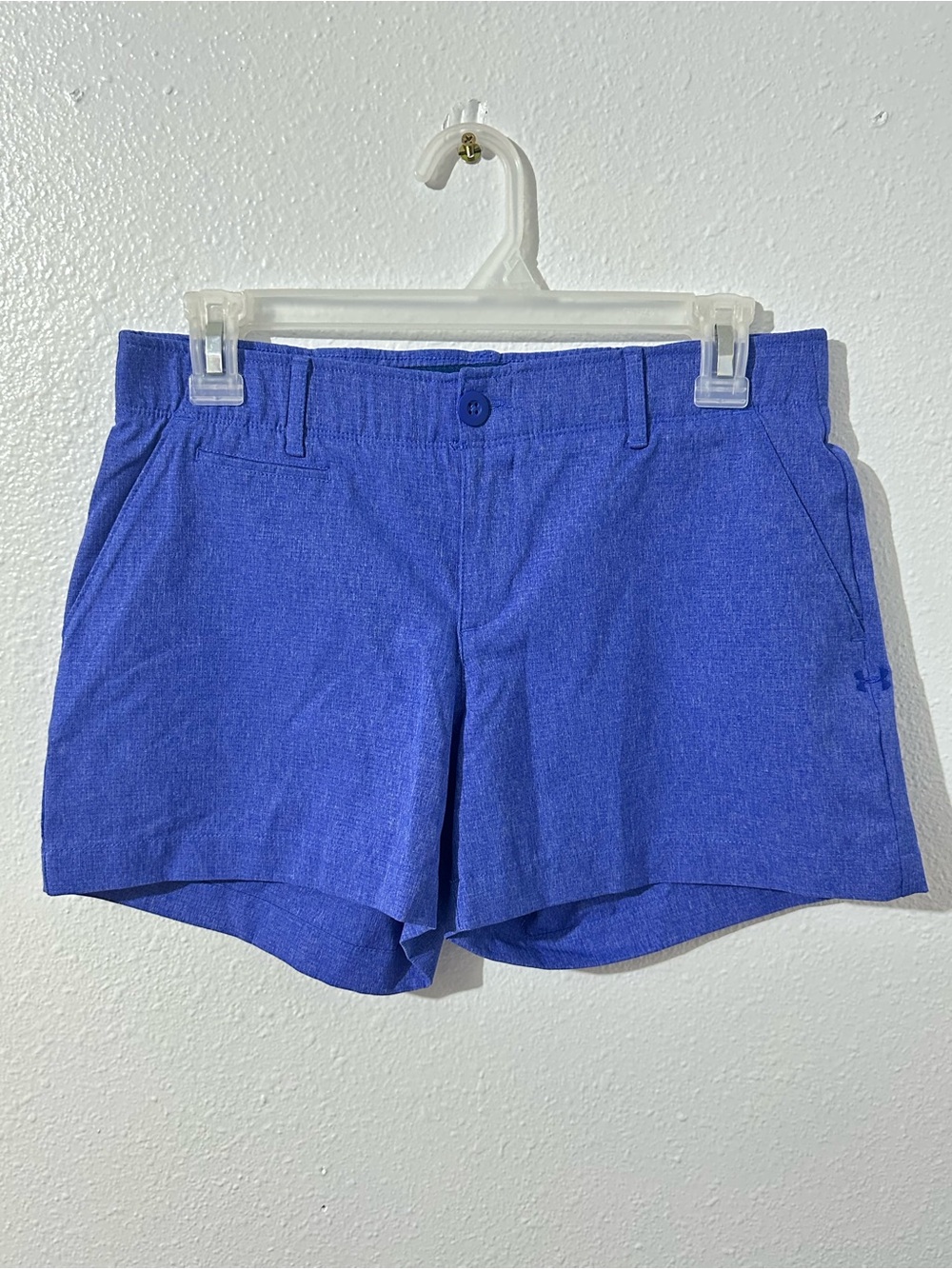 Under Armour HeatGear Womens Size 6 Fitted Athletic Shorts 4” Inseam